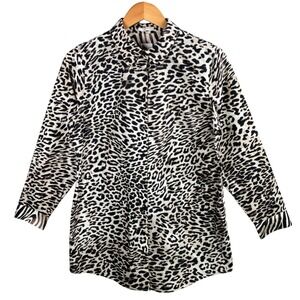 Chicos No Iron Button Up Shirt Womens Size 1 Animal Print Zebra Mob Wife Luxury